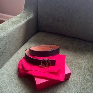 CH black leather belt